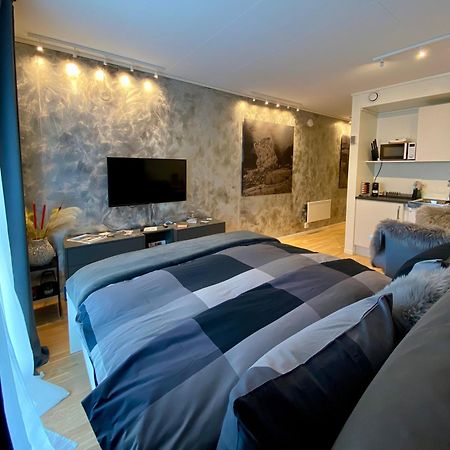 Experience A Cozy Getaway Near Pulpit Rock-A Unit Apartment Jorpeland Exterior photo